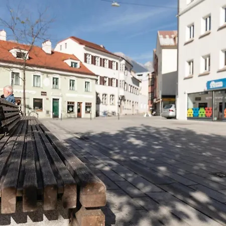 Urban - Wilten 24/7 Lägenhetshotell *